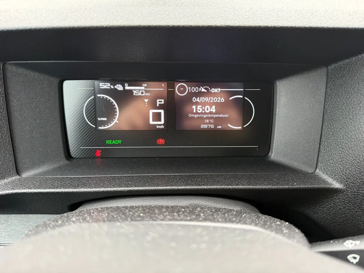bestelwagen | L2 75KW | 8 jaar garantie | Pdc achter | DAB Radio | | Aansluiting (12V-aansluiting) in Bagage-/laadruimte