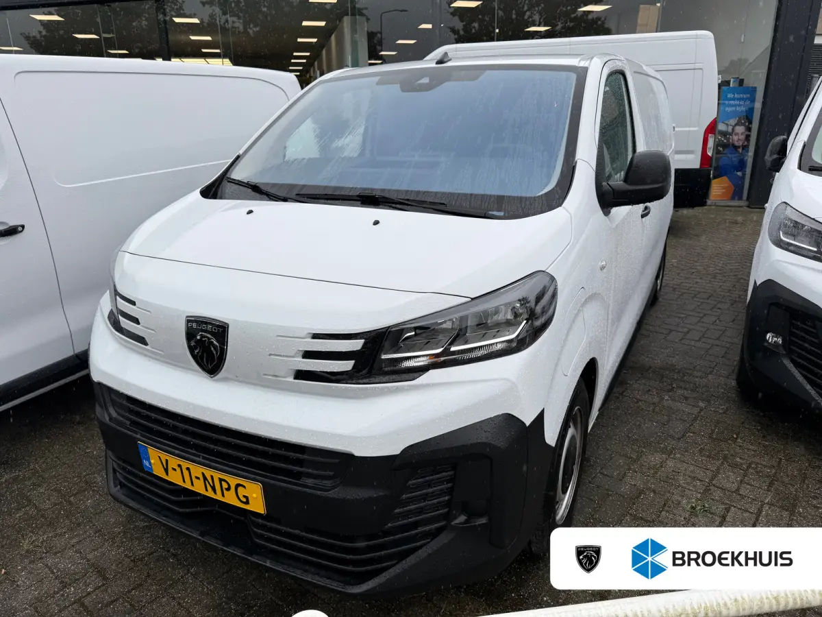 bestelwagen | L2 75KW | 8 jaar garantie | Pdc achter | DAB Radio | | Aansluiting (12V-aansluiting) in Bagage-/laadruimte