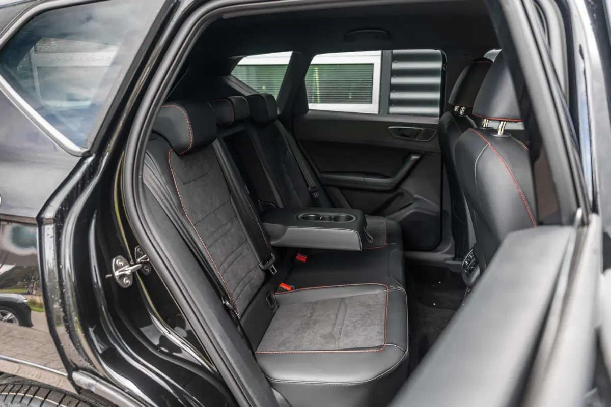 1.5 TSI 150pk DSG FR Business Intense | Safe & Driving Pack XL | 19 Inch Exclusive