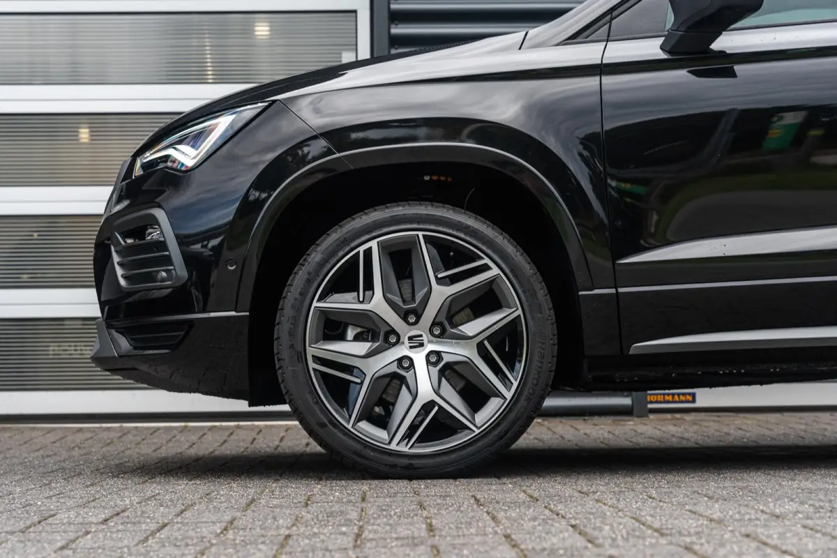 1.5 TSI 150pk DSG FR Business Intense | Safe & Driving Pack XL | 19 Inch Exclusive