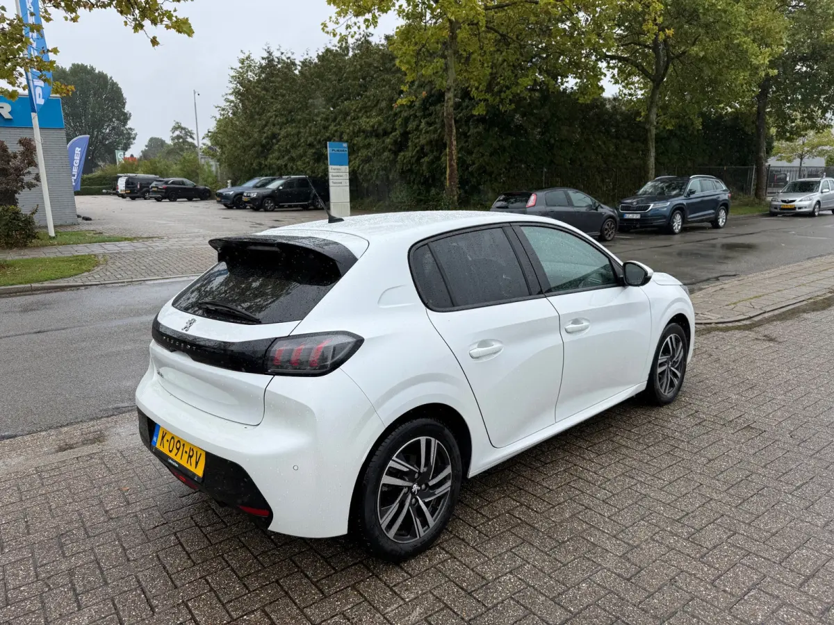 1.2 PureTech Allure, Automaat, NAP, Keyless, BTW auto, 1ste eigenaar