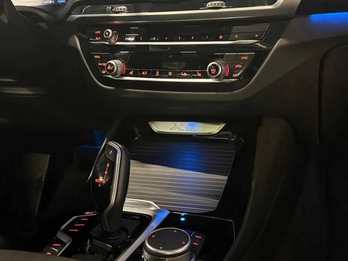 XDrive30e High Executive | PANO | 360 CAMERA | LEDER | LED | AMBIANCE