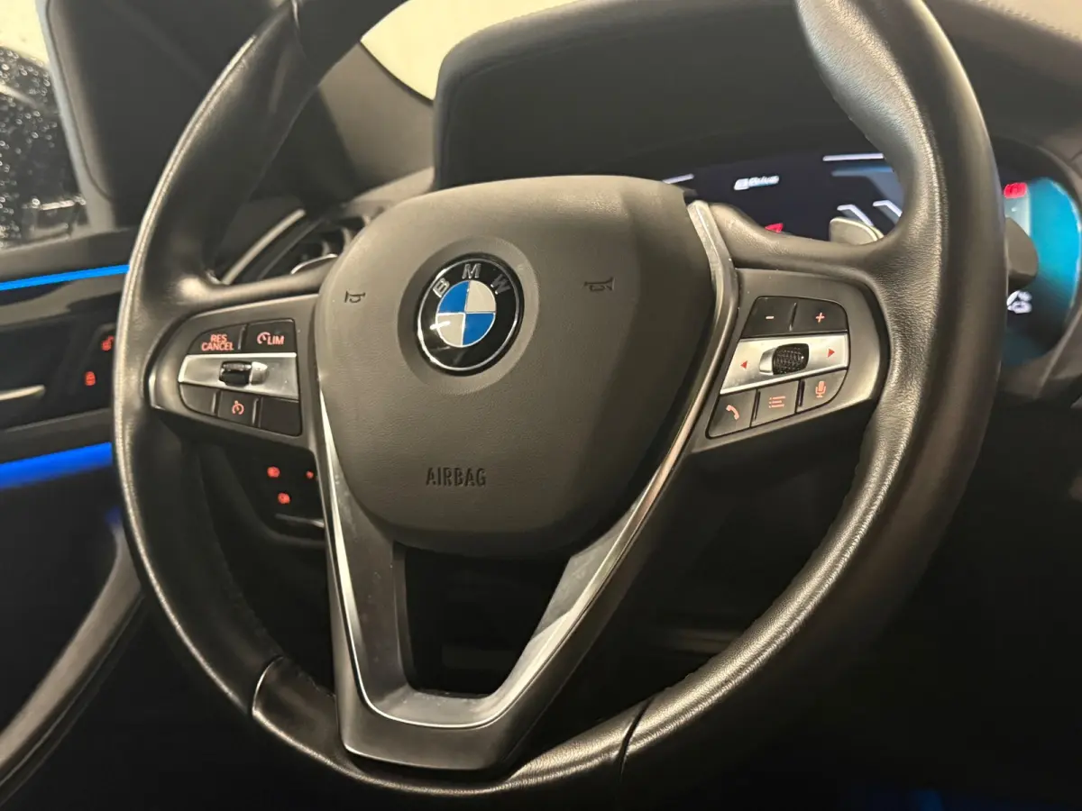 XDrive30e High Executive | PANO | 360 CAMERA | LEDER | LED | AMBIANCE
