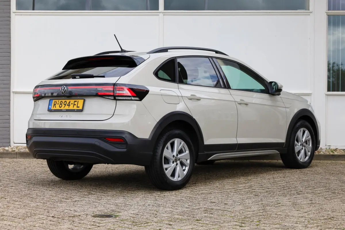 1.0 TSI 95pk Life | Achteruitrijcamera | Stoelverwarming | Adaptive Cruise