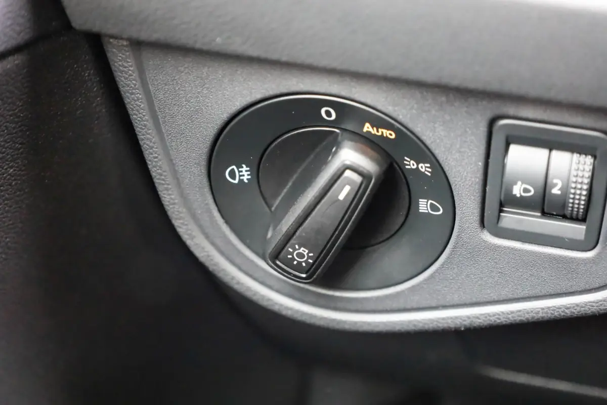 1.0 TSI 95pk Life | Achteruitrijcamera | Stoelverwarming | Adaptive Cruise