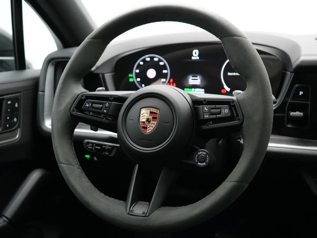 3.0 E-Hybrid PHEV | MY 2024 Facelift | Trekhaak Af Fabriek | Panodak | Luchtvering | Sportuitlaat | PDLS+ | Sport Chrono | InnoDrive Adaptive Cruise | SportDesign | Head up | Soft Close | 22