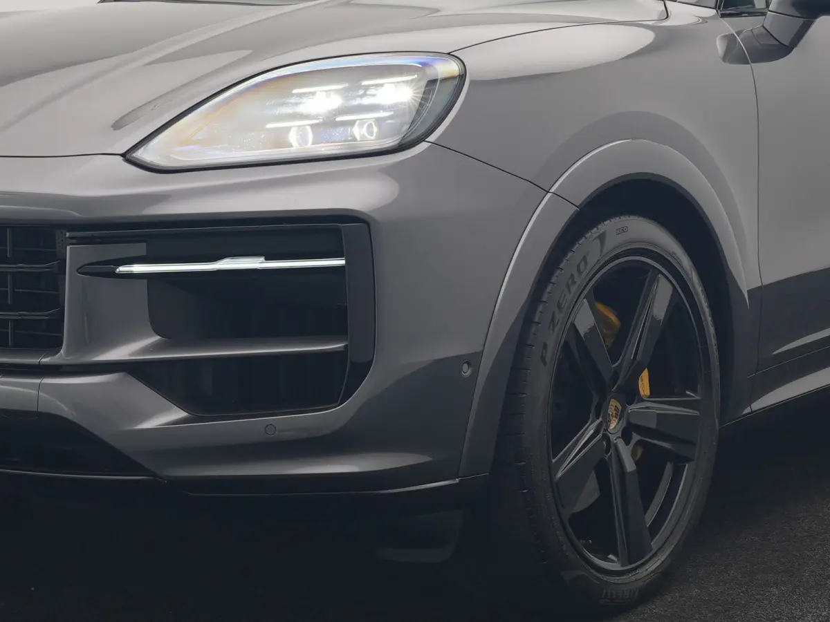 3.0 E-Hybrid PHEV | MY 2024 Facelift | Trekhaak Af Fabriek | Panodak | Luchtvering | Sportuitlaat | PDLS+ | Sport Chrono | InnoDrive Adaptive Cruise | SportDesign | Head up | Soft Close | 22