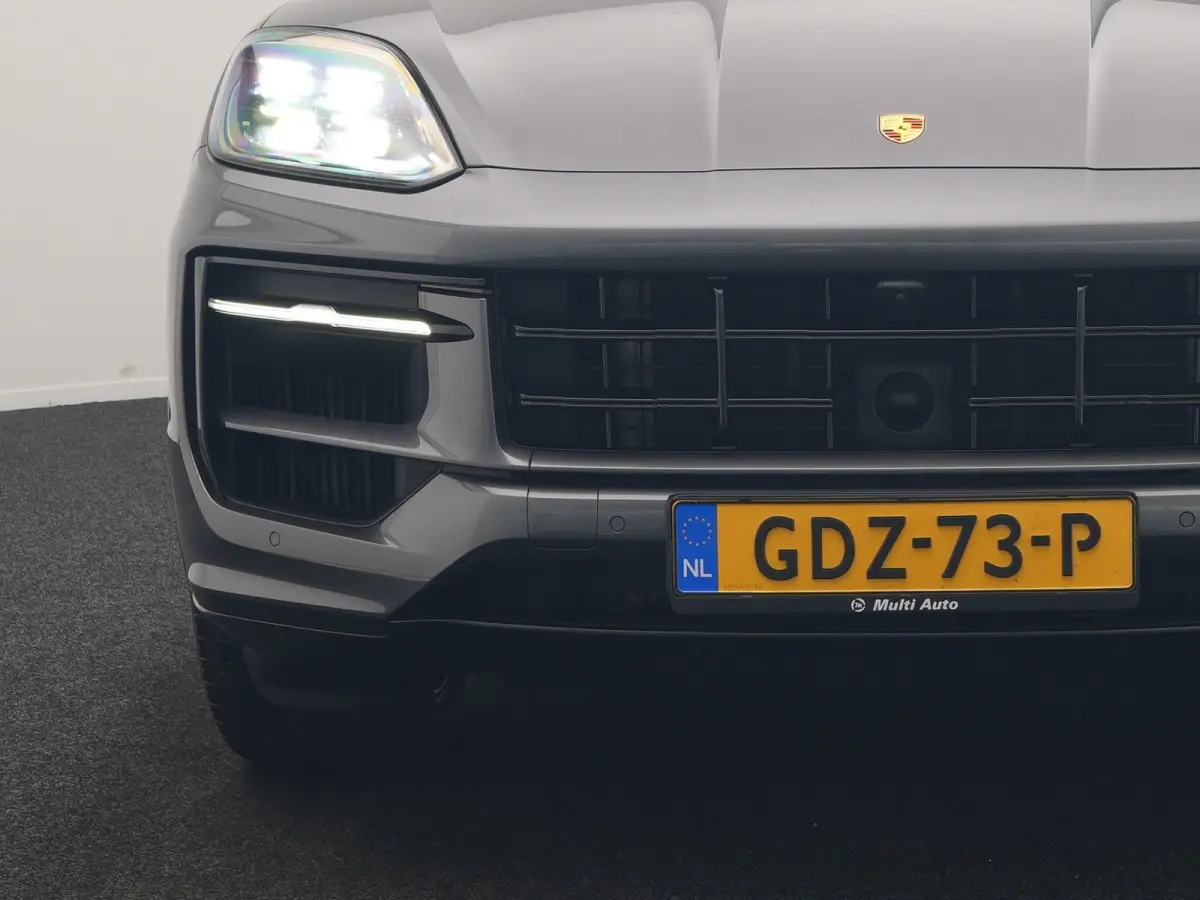 3.0 E-Hybrid PHEV | MY 2024 Facelift | Trekhaak Af Fabriek | Panodak | Luchtvering | Sportuitlaat | PDLS+ | Sport Chrono | InnoDrive Adaptive Cruise | SportDesign | Head up | Soft Close | 22
