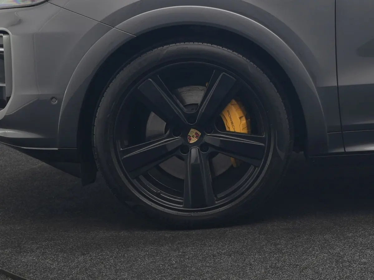 3.0 E-Hybrid PHEV | MY 2024 Facelift | Trekhaak Af Fabriek | Panodak | Luchtvering | Sportuitlaat | PDLS+ | Sport Chrono | InnoDrive Adaptive Cruise | SportDesign | Head up | Soft Close | 22