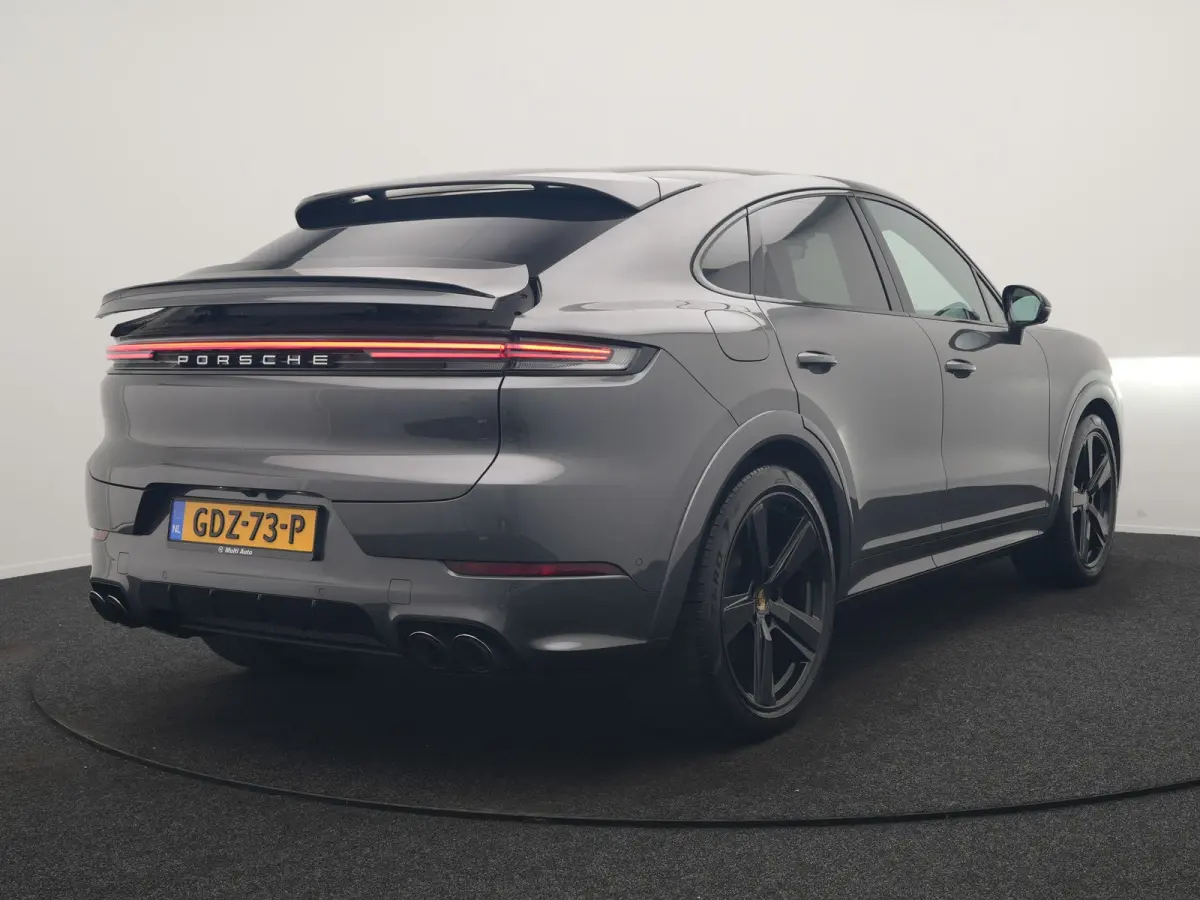 3.0 E-Hybrid PHEV | MY 2024 Facelift | Trekhaak Af Fabriek | Panodak | Luchtvering | Sportuitlaat | PDLS+ | Sport Chrono | InnoDrive Adaptive Cruise | SportDesign | Head up | Soft Close | 22