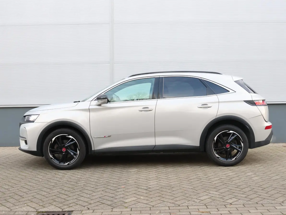 180pk Performance Line | Camera | Electrische klep | Electrische stoelen | Navigatie | Verwarmde stoelen | Apple Carplay/Android | AUTOMAAT