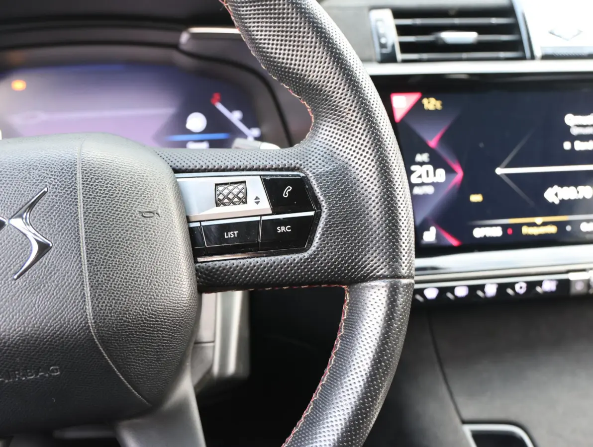 180pk Performance Line | Camera | Electrische klep | Electrische stoelen | Navigatie | Verwarmde stoelen | Apple Carplay/Android | AUTOMAAT