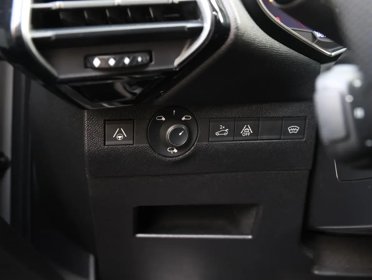 180pk Performance Line | Camera | Electrische klep | Electrische stoelen | Navigatie | Verwarmde stoelen | Apple Carplay/Android | AUTOMAAT