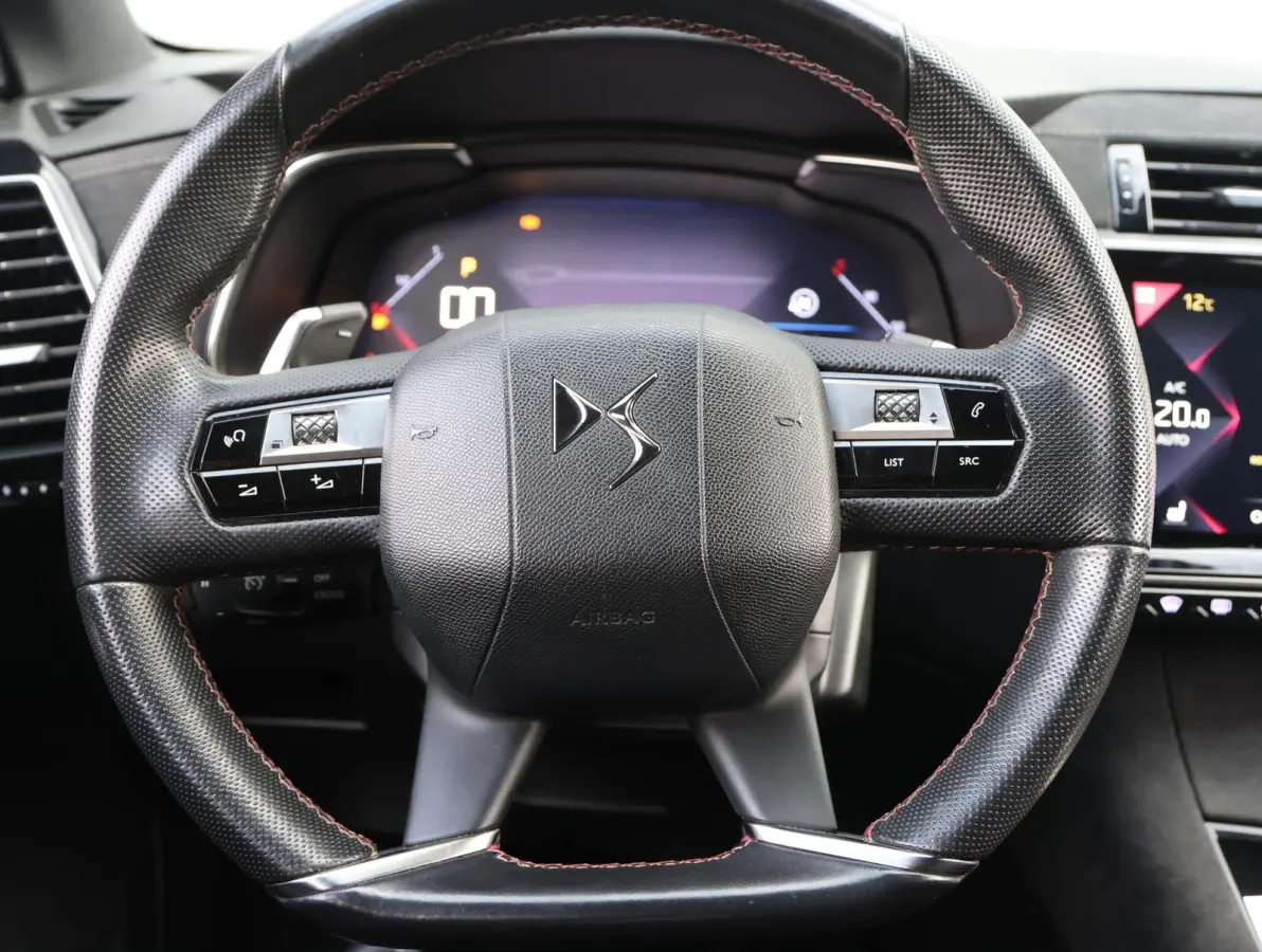 180pk Performance Line | Camera | Electrische klep | Electrische stoelen | Navigatie | Verwarmde stoelen | Apple Carplay/Android | AUTOMAAT
