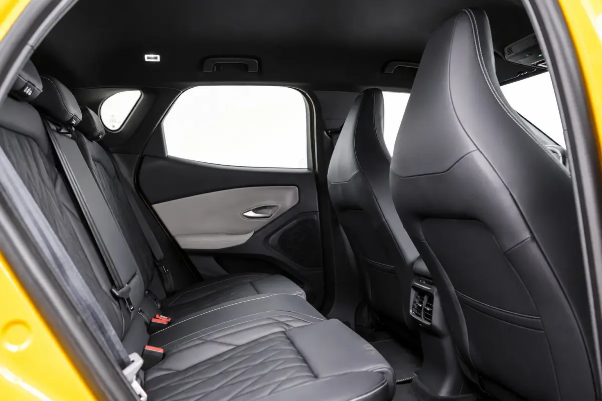 Premium Extended Range 340pk AWD 79KWh | Warmtepomp | B&O Audio | Head-Up | Leder | Dodehoek Detectie