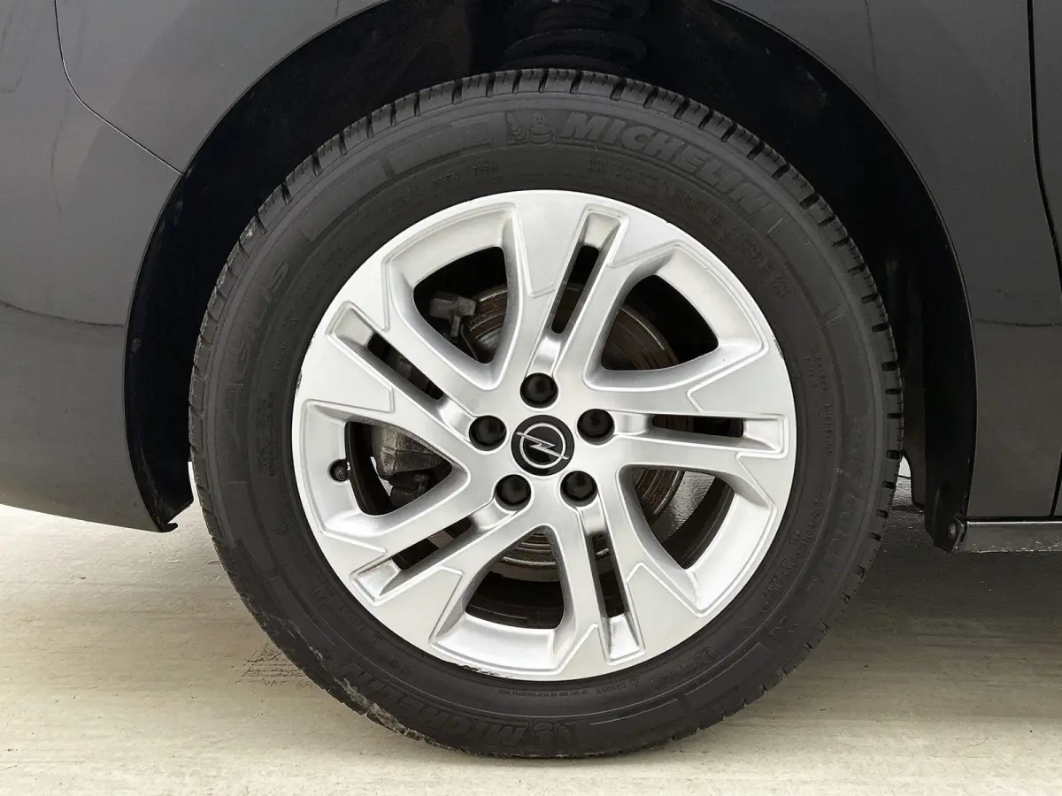 2.0 Diesel 145 L3 DC | Trekhaak | Lichtmetalen velgen | Dubbel Cabine!