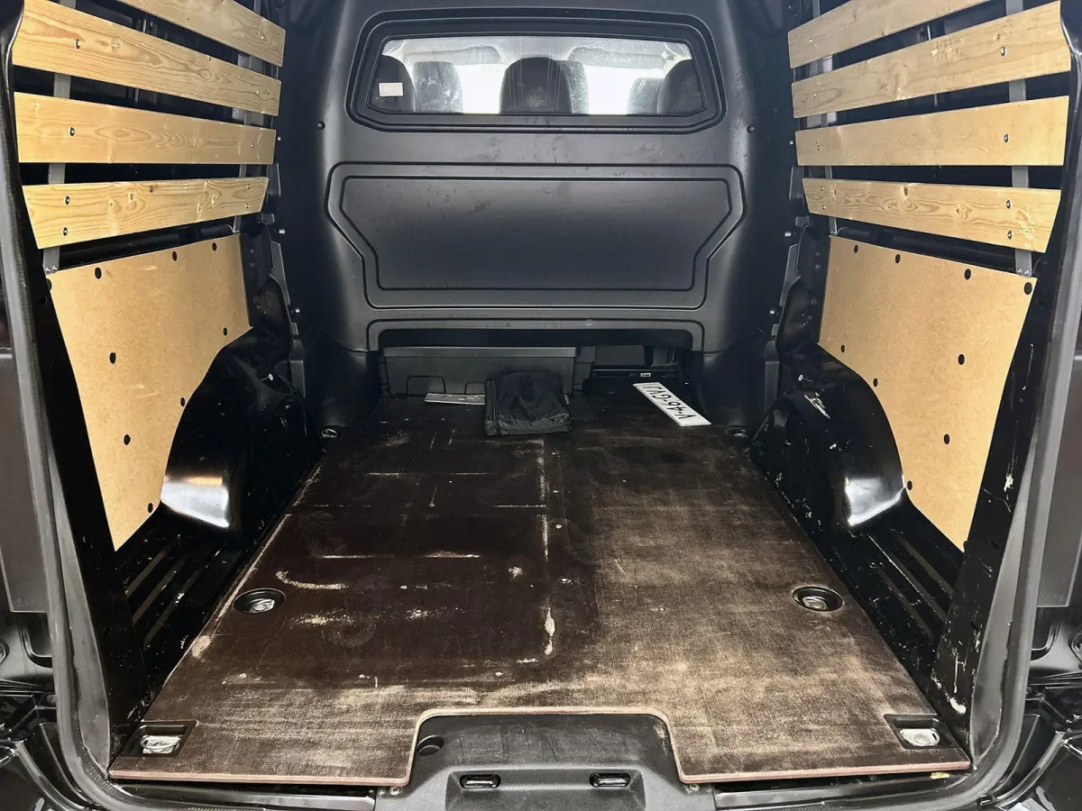 2.0 Diesel 145 L3 DC | Trekhaak | Lichtmetalen velgen | Dubbel Cabine!