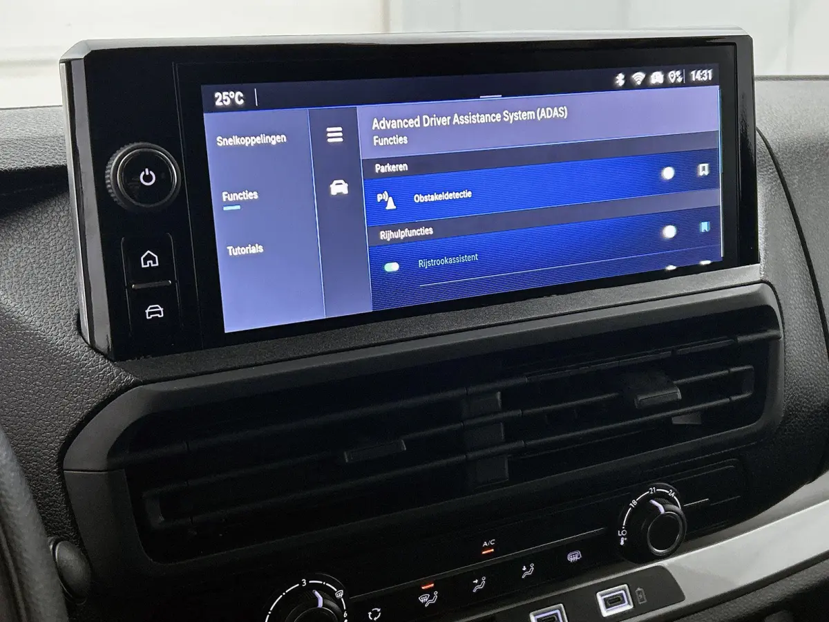 2.0 Diesel 145 L3 DC | Trekhaak | Lichtmetalen velgen | Dubbel Cabine!