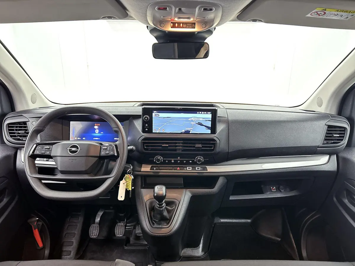 2.0 Diesel 145 L3 DC | Trekhaak | Lichtmetalen velgen | Dubbel Cabine!