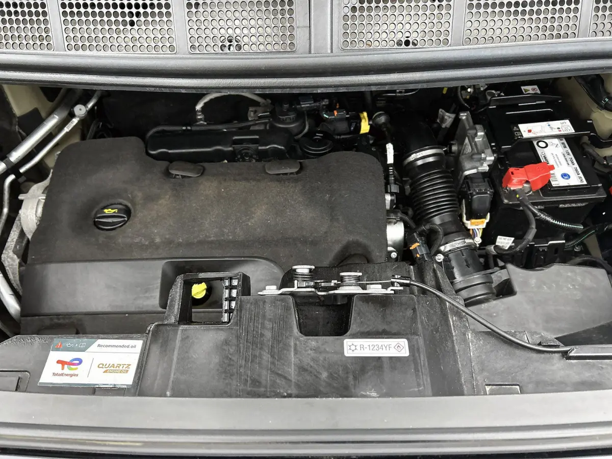 2.0 Diesel 145 L3 DC | Trekhaak | Lichtmetalen velgen | Dubbel Cabine!