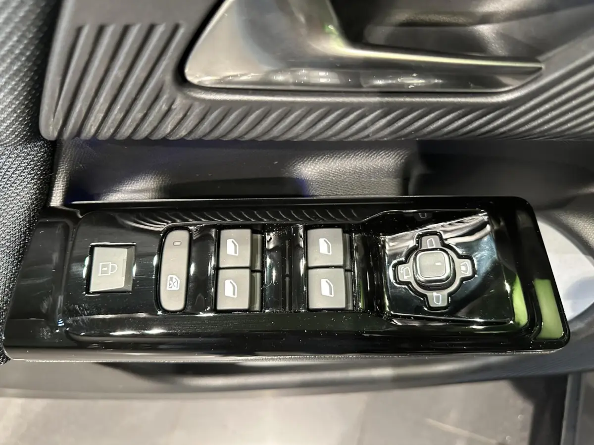 1.2 Hybrid 145 Max | 360 Graden camera |
