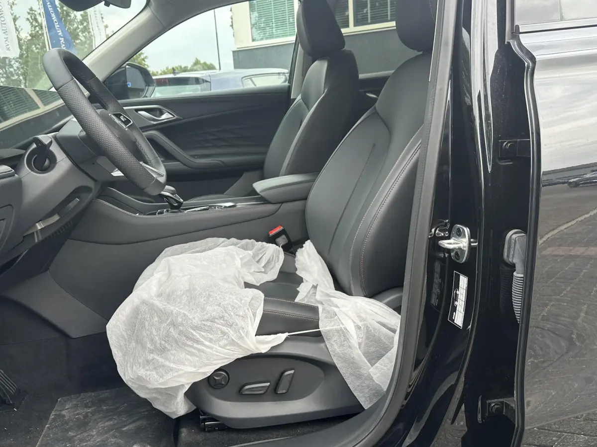 1.5 Luxury PLUG-IN HYBRIDE | 272 PK | NIEUWE AUTO | >1.000 KM TOTAAL BEREIK | 1E REGISTRATIE 03-2026 | 360° CAMERA | ELEKTRISCHE ACHTERKLEP | 7 JAAR MG GARANTIE T/M 2033 | APPLE CARPLAY | A