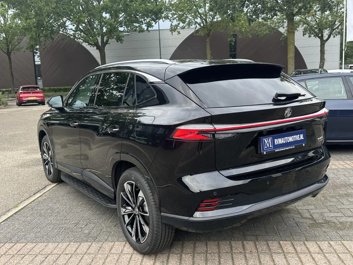 1.5 Luxury PLUG-IN HYBRIDE | 272 PK | NIEUWE AUTO | >1.000 KM TOTAAL BEREIK | 1E REGISTRATIE 03-2026 | 360° CAMERA | ELEKTRISCHE ACHTERKLEP | 7 JAAR MG GARANTIE T/M 2033 | APPLE CARPLAY | A