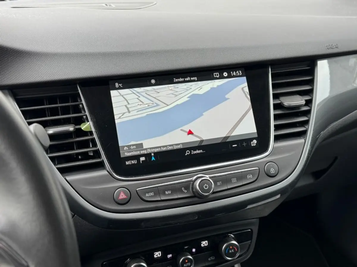 1.2 Turbo Ultimate met Navi/Camera, AGR met Alcantara, 17inch
