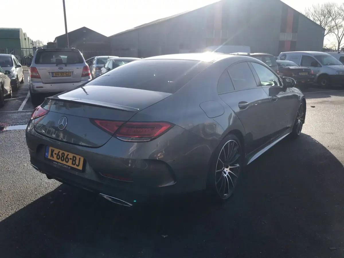 350 d 4MATIC Premium Plus / AMG - pack / PANO / FULL OPTION /