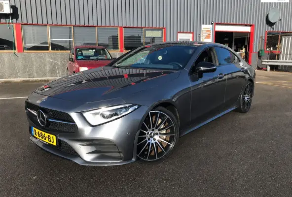 350 d 4MATIC Premium Plus / AMG - pack / PANO / FULL OPTION /