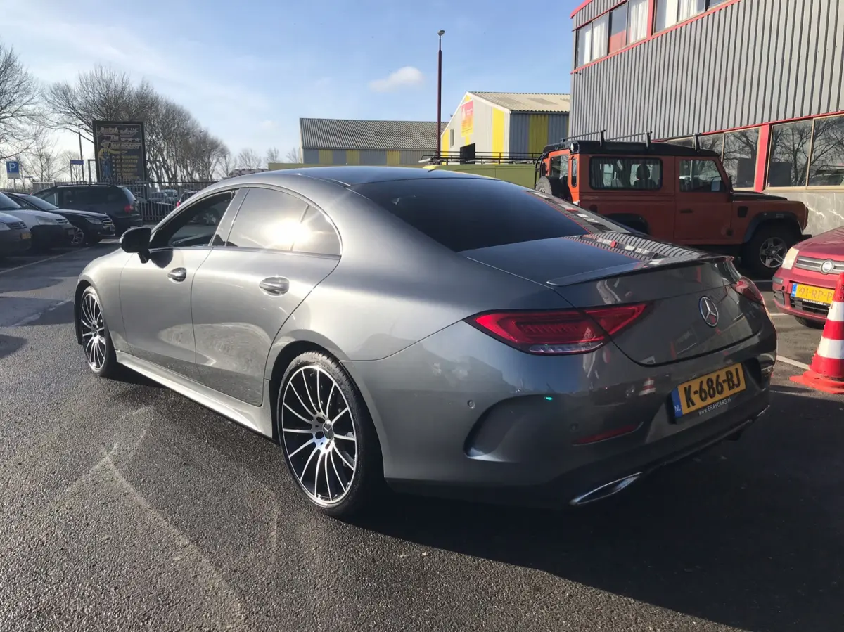 350 d 4MATIC Premium Plus / AMG - pack / PANO / FULL OPTION /
