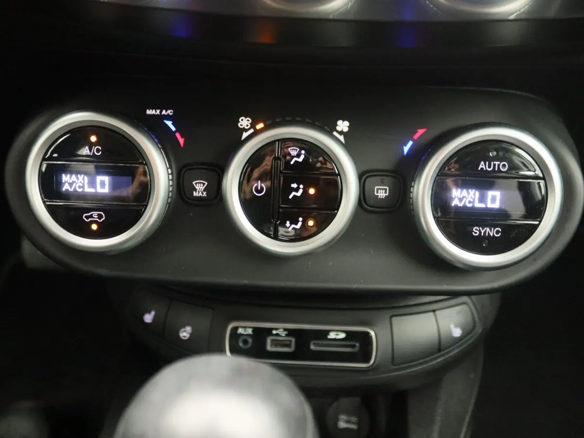1.4 Turbo MultiAir Lounge | Automaat | Navigatie | Camera | 18" Lichtmetalen velgen