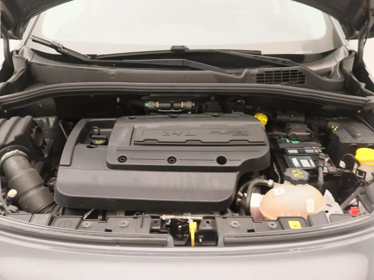 1.4 Turbo MultiAir Lounge | Automaat | Navigatie | Camera | 18" Lichtmetalen velgen