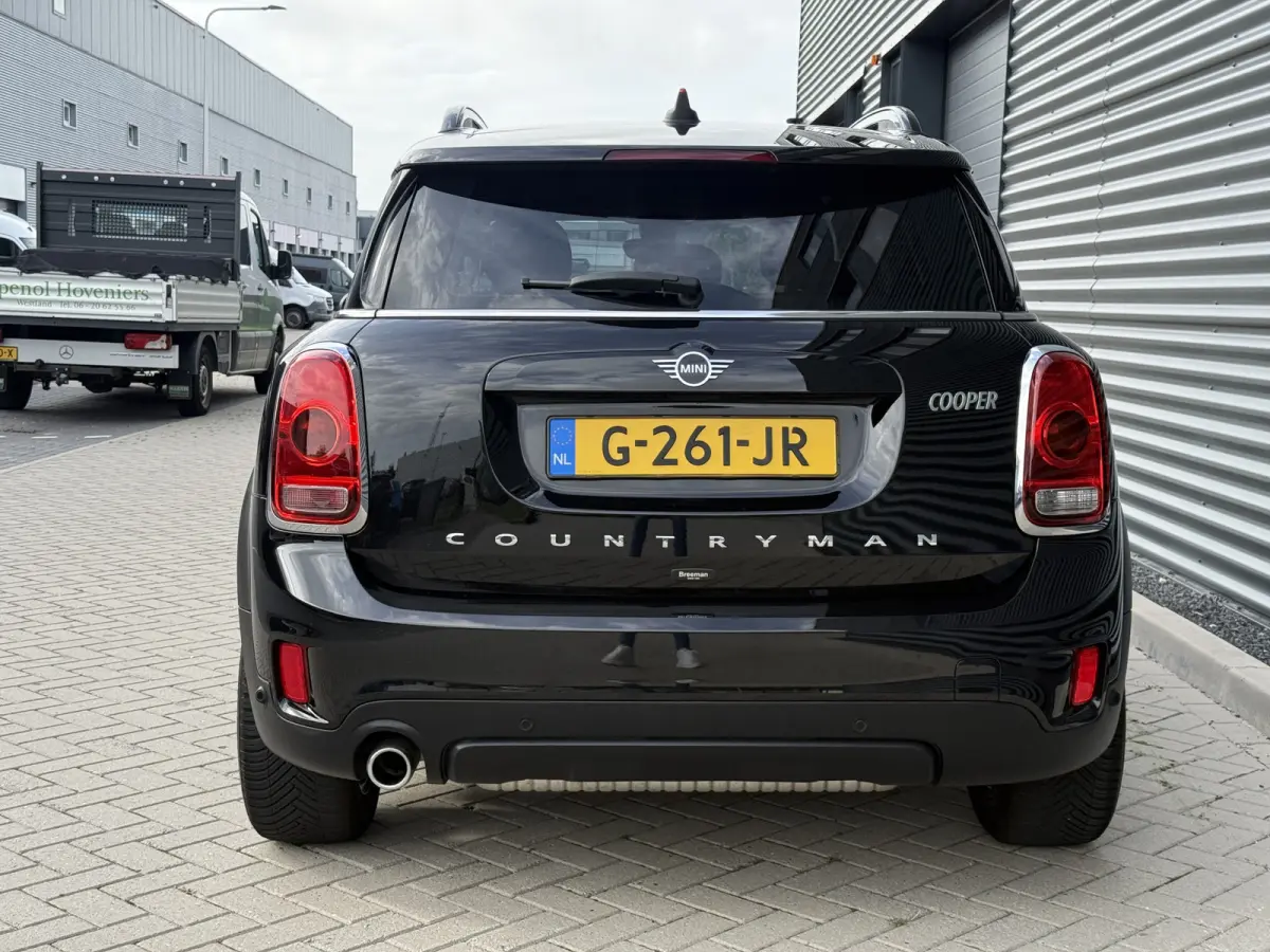 1.5 Cooper Aut. Apple/Navi