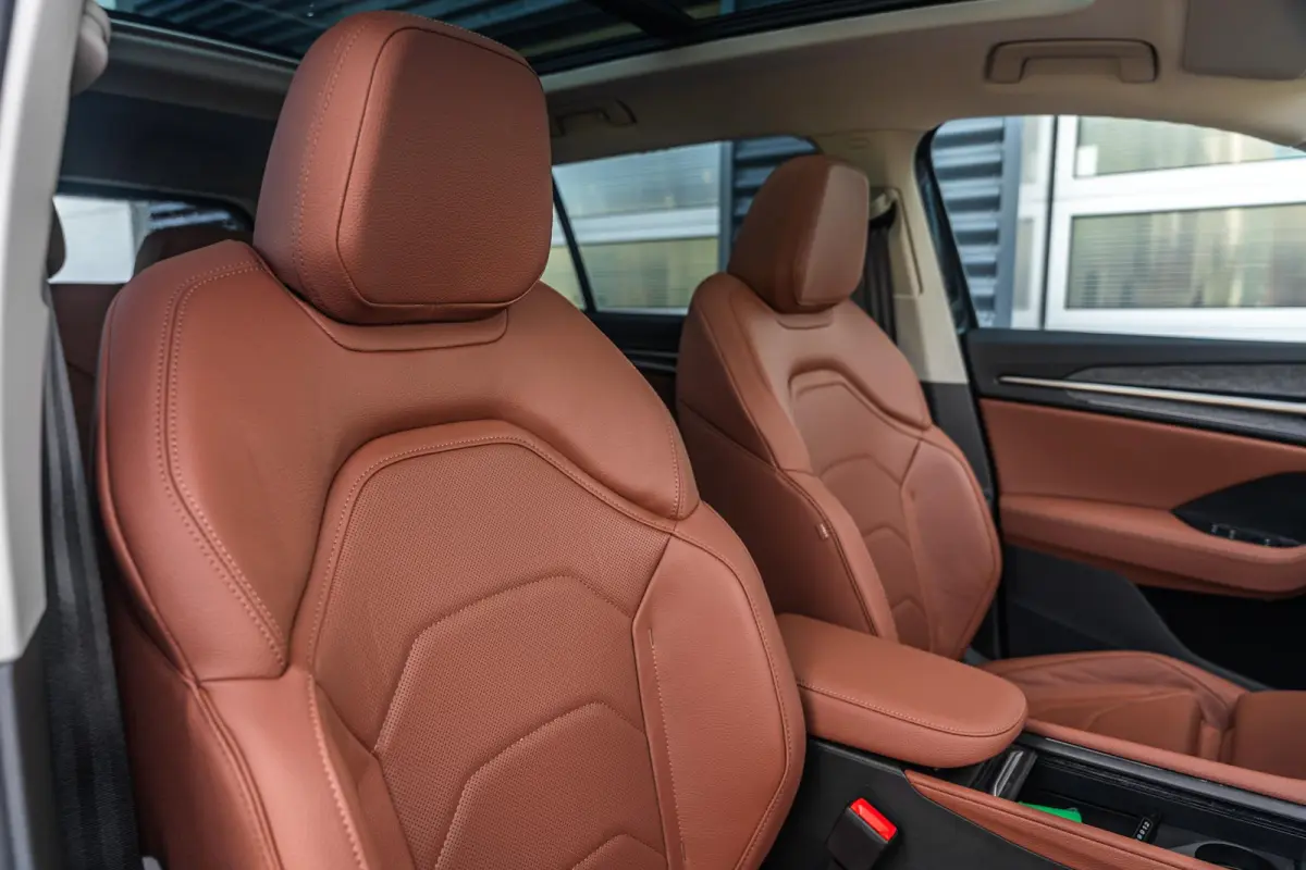 1.5 TSI PHEV 204pk Business Edition Plus | LMV 20'' | Panoramadak