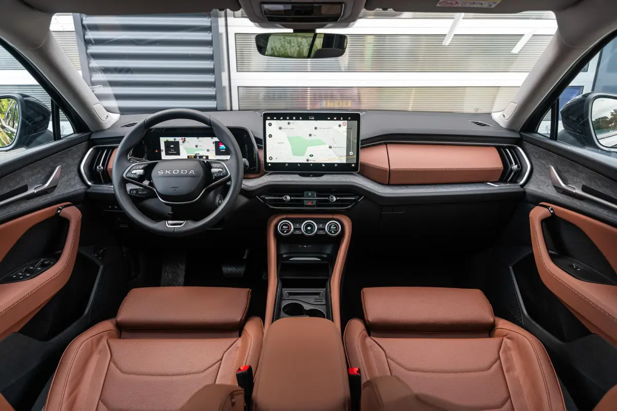 1.5 TSI PHEV 204pk Business Edition Plus | LMV 20'' | Panoramadak