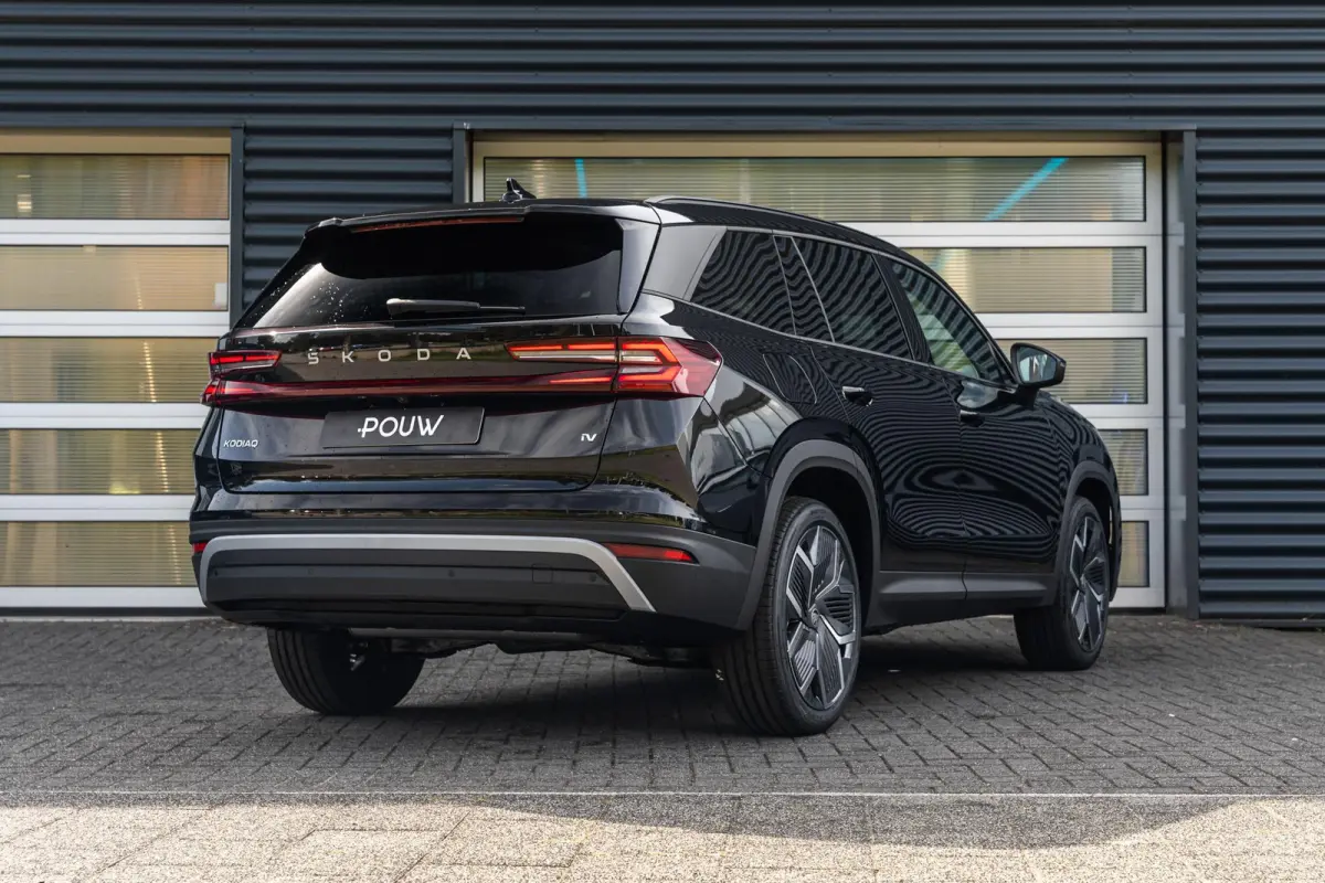 1.5 TSI PHEV 204pk Business Edition Plus | LMV 20'' | Panoramadak
