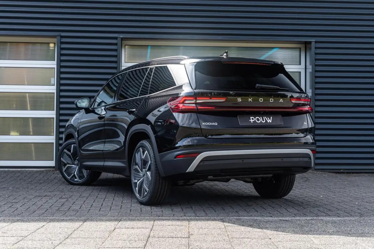 1.5 TSI PHEV 204pk Business Edition Plus | LMV 20'' | Panoramadak