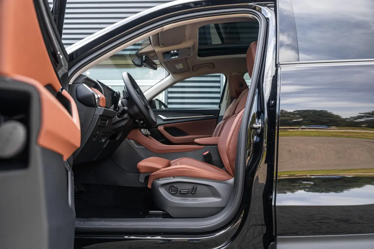 1.5 TSI PHEV 204pk Business Edition Plus | LMV 20'' | Panoramadak