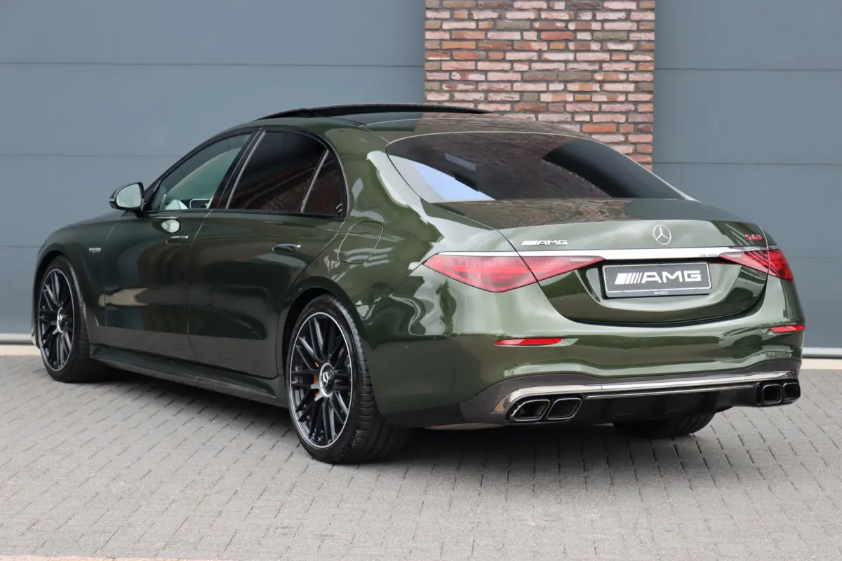 AMG 63 S E Performance | 802pk | Manufaktur | Keramisch | Carbon | Luchtvering | Chauffeurspakket | Massage | Entertainment Achter | HUD | Vlakkenverwarming | Burmester High-End 4D |