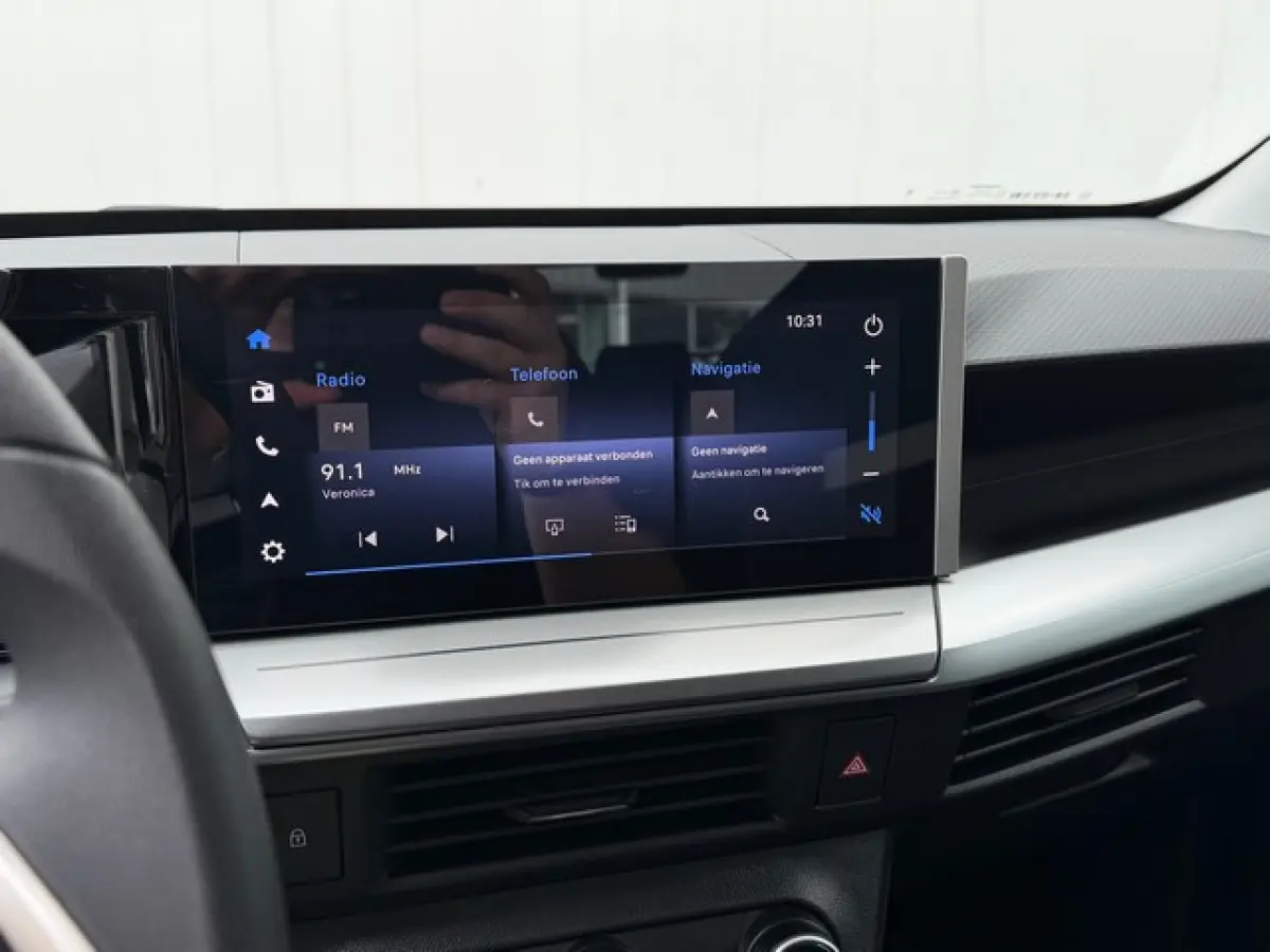 1.2 Turbo Hybrid Edition Automaat met Navi/Camera, Cruise Controle, Draadloos laden