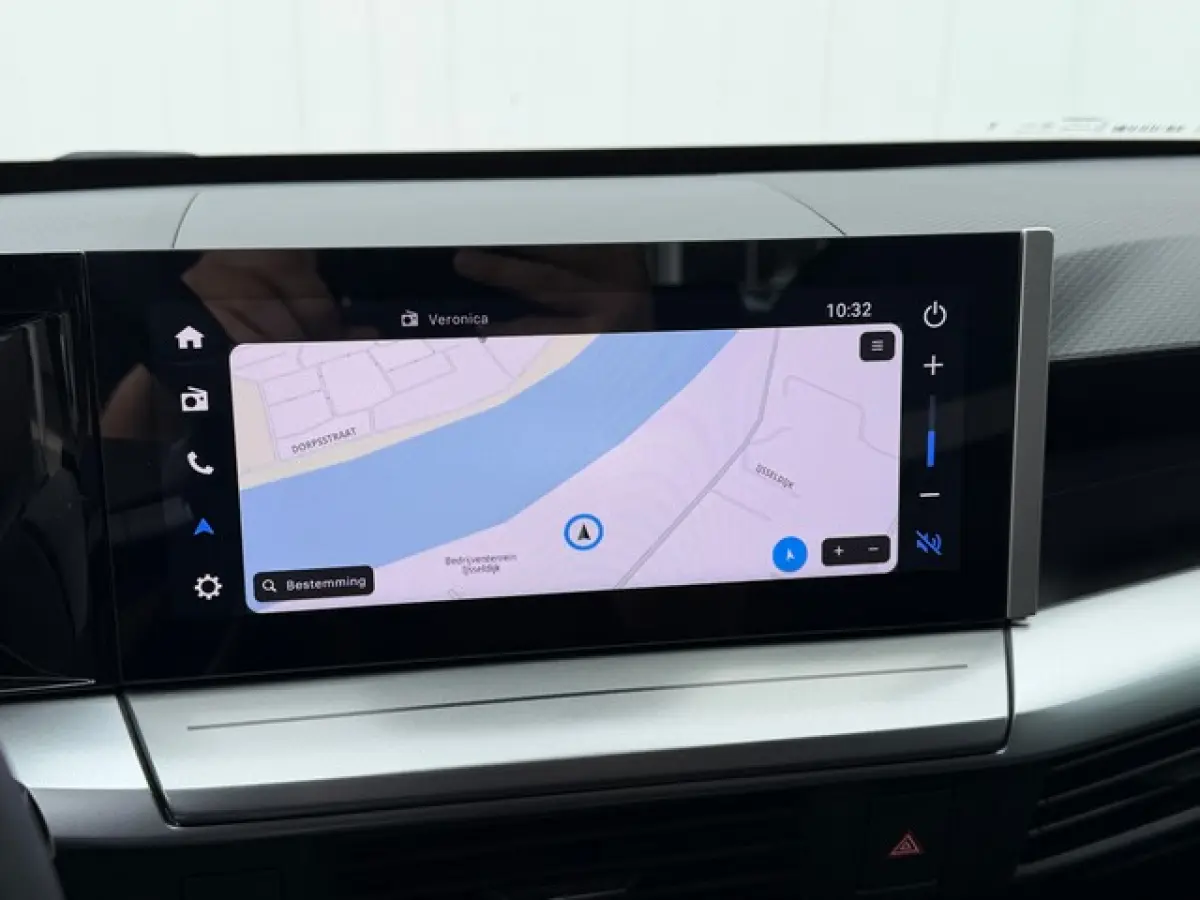 1.2 Turbo Hybrid Edition Automaat met Navi/Camera, Cruise Controle, Draadloos laden