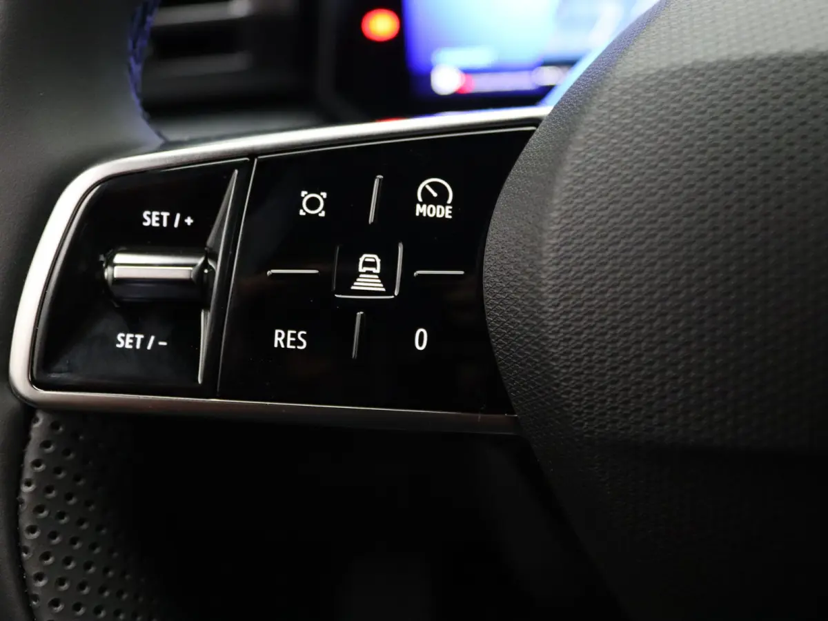160pk Hybrid techno Apple Carplay/Android Auto | Climate