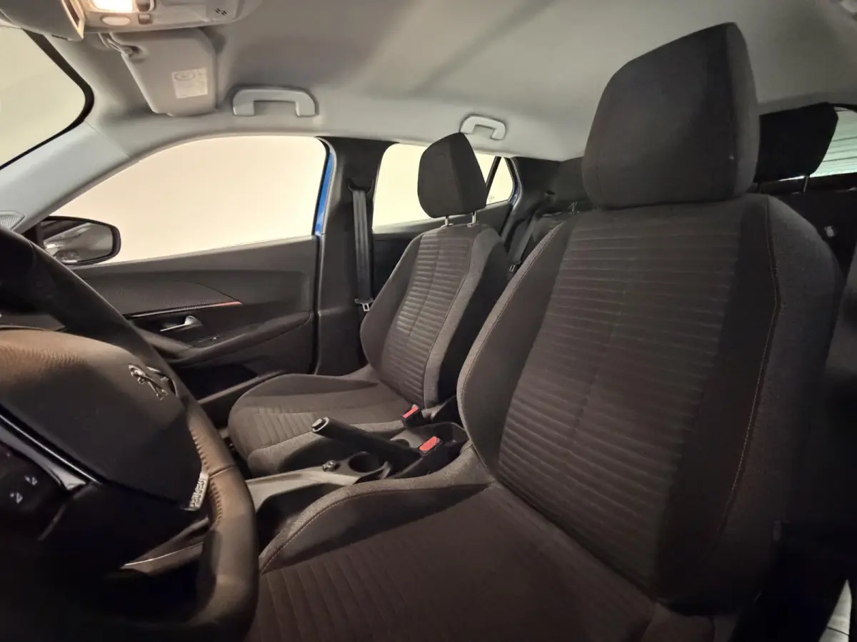 1.2 PureTech Active Pack | Camera Achter | Navigatie | LMV | Apple Carplay / Android Auto |