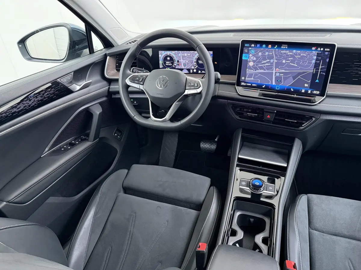 1.5 eHybrid Elegance VAN:44.900,- VOOR:41.770,- UW HERFSTVOORDEEL:3.130,- PHEV | 204PK | LEDER/ALCANTARA | IQ.DRIVE PAKKET | MASSAGE STOEL | 360 | KEYLESS | ADAPTIVE CRUISE | SFEERLICHT | MA