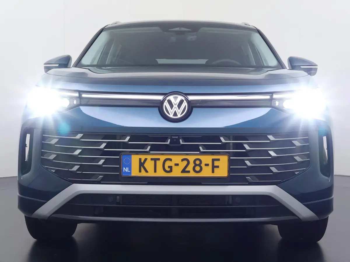 1.5 eHybrid Elegance VAN:44.900,- VOOR:41.770,- UW HERFSTVOORDEEL:3.130,- PHEV | 204PK | LEDER/ALCANTARA | IQ.DRIVE PAKKET | MASSAGE STOEL | 360 | KEYLESS | ADAPTIVE CRUISE | SFEERLICHT | MA