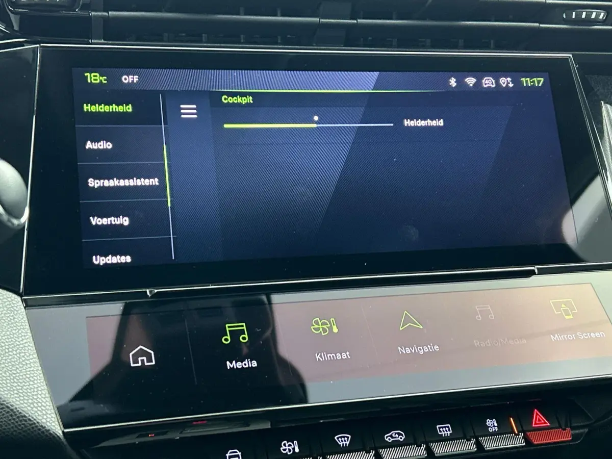1.2 PureTech Allure Pack 130pk Automaat Comfort Pakket Ergo comfort stoel Electrische stoelverstelling lichtmetalen velgen stoelverwarming Camera Navigatie Climate Control Dab Led Parkeer se