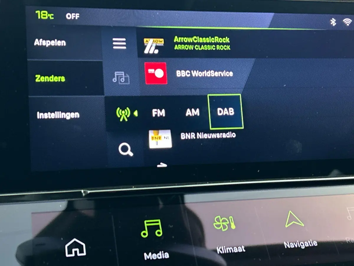 1.2 PureTech Allure Pack 130pk Automaat Comfort Pakket Ergo comfort stoel Electrische stoelverstelling lichtmetalen velgen stoelverwarming Camera Navigatie Climate Control Dab Led Parkeer se