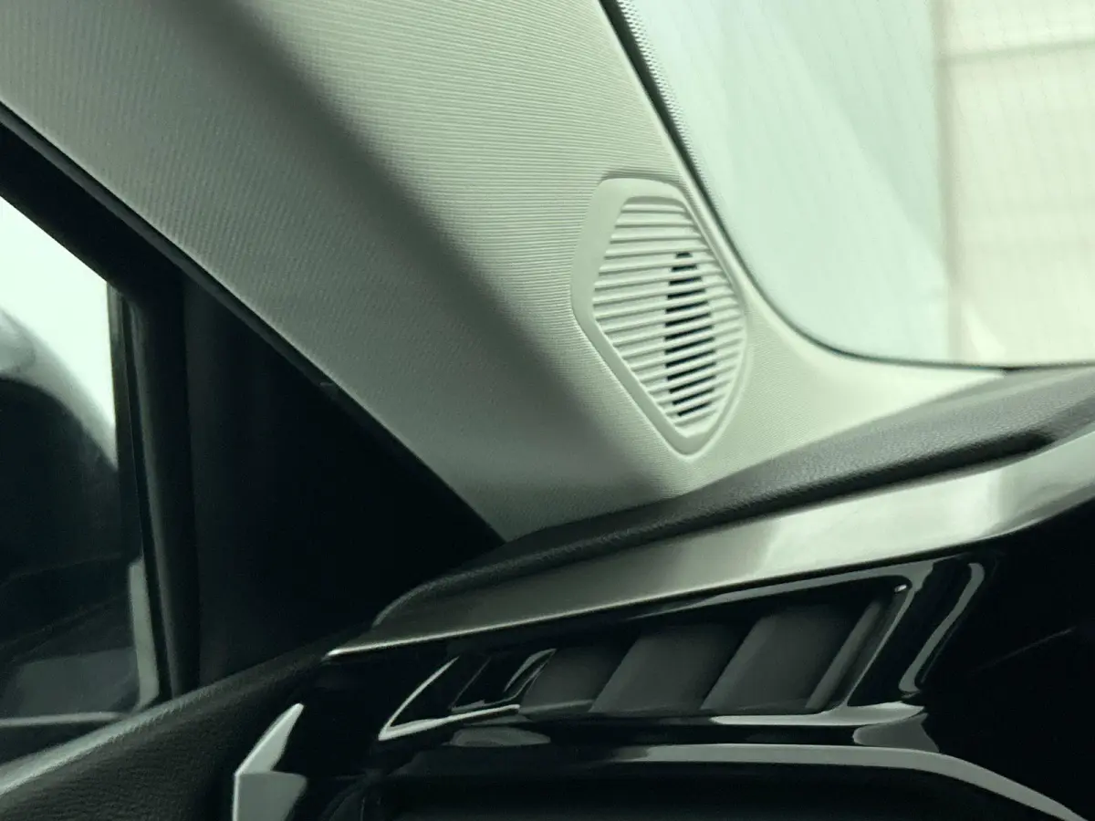 1.2 PureTech Allure Pack 130pk Automaat Comfort Pakket Ergo comfort stoel Electrische stoelverstelling lichtmetalen velgen stoelverwarming Camera Navigatie Climate Control Dab Led Parkeer se