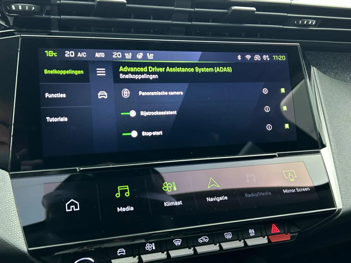 1.2 PureTech Allure Pack 130pk Automaat Comfort Pakket Ergo comfort stoel Electrische stoelverstelling lichtmetalen velgen stoelverwarming Camera Navigatie Climate Control Dab Led Parkeer se